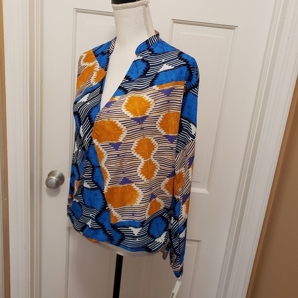NWT Aqua Multicolored High/Low Blouse - Small, colorful blouse - Picture 4 of 9